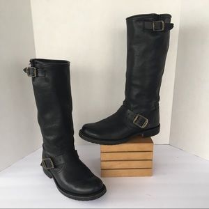 Frye Veronica Slouch 7.5 Excellent condition!